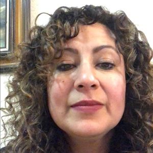 Meet your Posher, Lorena